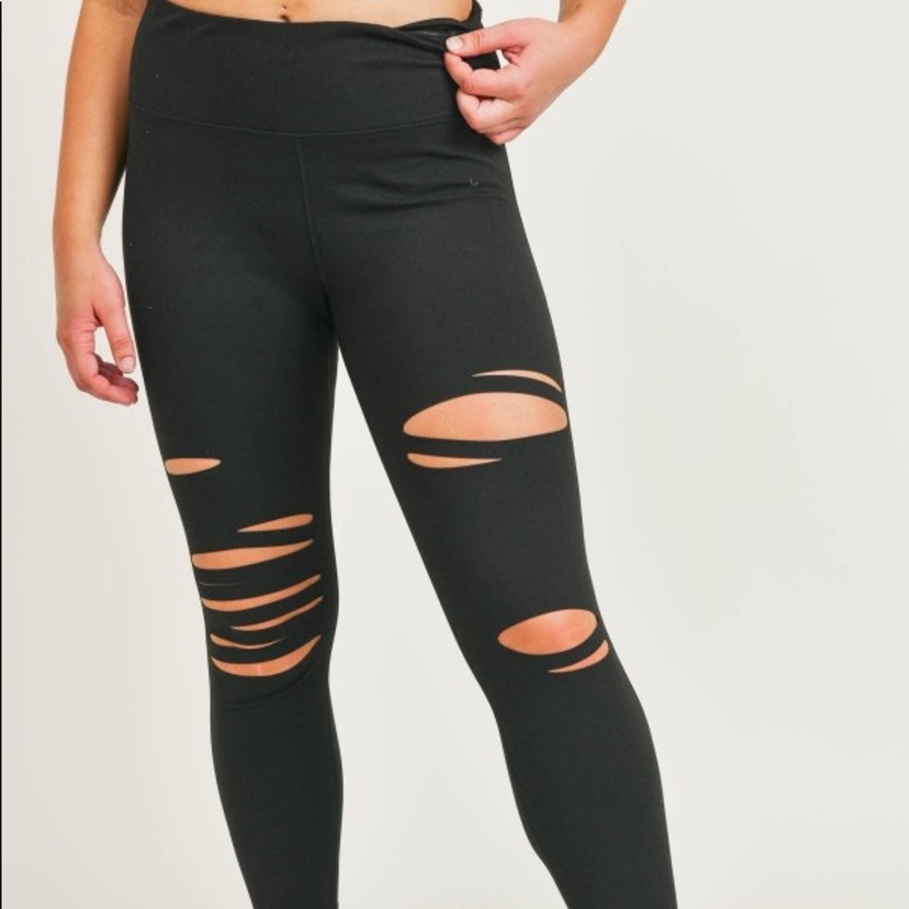 CURVY Laser Cut Highwaist Leggings-plus